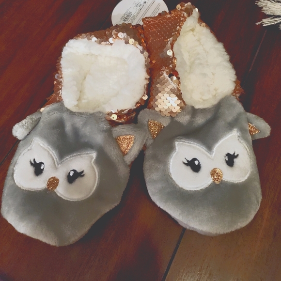Owl Slippers - Picture 1 of 2